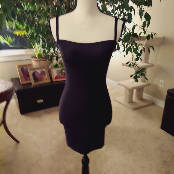 NWOT- BLACK TC SHAPING & SMOOTHING ADJ STRAPS SLIP - Picture 2 of 16